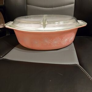 PYREX Pink Daisy 2 1/2 Qt Oval Casserole Dish w/ Lid • Rare • Vintage 045
